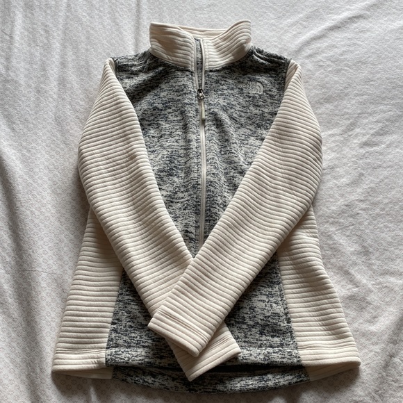 North face jacket - Picture 2 of 2